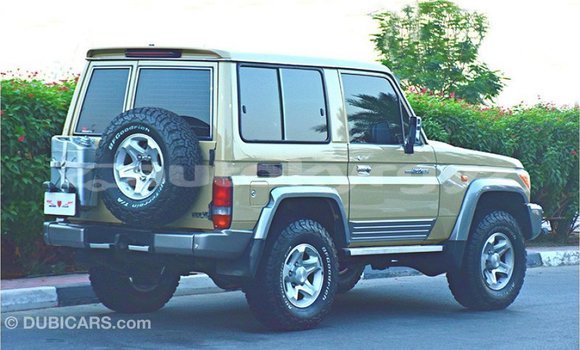Buy Import Toyota Land Cruiser Beige Car in Import - Dubai in Batken Buy Import Toyota Land Cruiser Beige Car in Import - Dubai in Batken