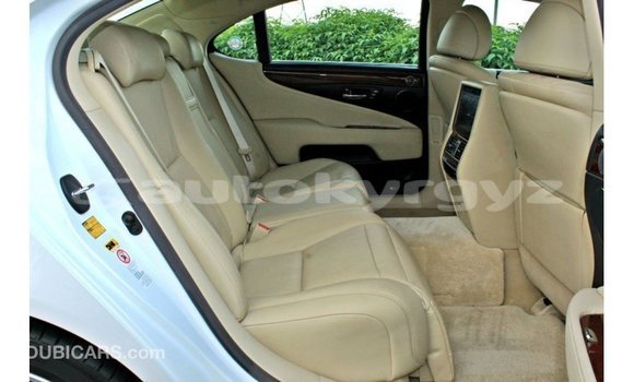 Buy Import Lexus LS White Car in Import - Dubai in Batken Buy Import Lexus LS White Car in Import - Dubai in Batken
