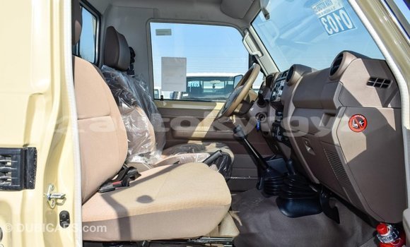 Buy Import Toyota Land Cruiser Beige Car in Import - Dubai in Batken Buy Import Toyota Land Cruiser Beige Car in Import - Dubai in Batken