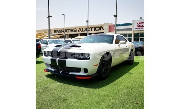 Buy Import Dodge Challenger White Car in Import - Dubai in Batken Buy Import Dodge Challenger White Car in Import - Dubai in Batken