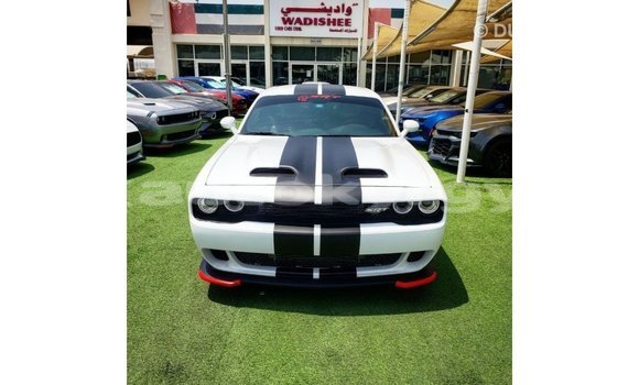 Buy Import Dodge Challenger White Car in Import - Dubai in Batken Buy Import Dodge Challenger White Car in Import - Dubai in Batken