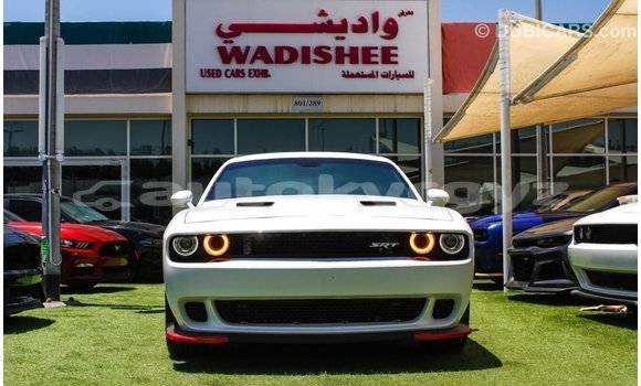 Buy Import Dodge Challenger White Car in Import - Dubai in Batken Buy Import Dodge Challenger White Car in Import - Dubai in Batken