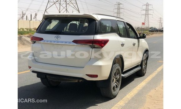 Buy Import Toyota Fortuner White Car in Import - Dubai in Batken Buy Import Toyota Fortuner White Car in Import - Dubai in Batken