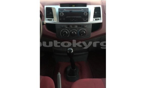 Buy Import Toyota Hilux White Car in Import - Dubai in Batken Buy Import Toyota Hilux White Car in Import - Dubai in Batken