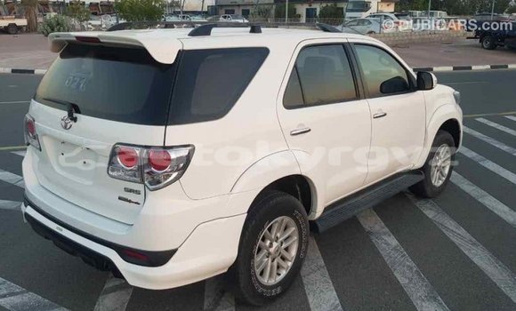 Buy Import Toyota Fortuner White Car in Import - Dubai in Batken Buy Import Toyota Fortuner White Car in Import - Dubai in Batken