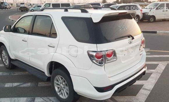 Buy Import Toyota Fortuner White Car in Import - Dubai in Batken Buy Import Toyota Fortuner White Car in Import - Dubai in Batken