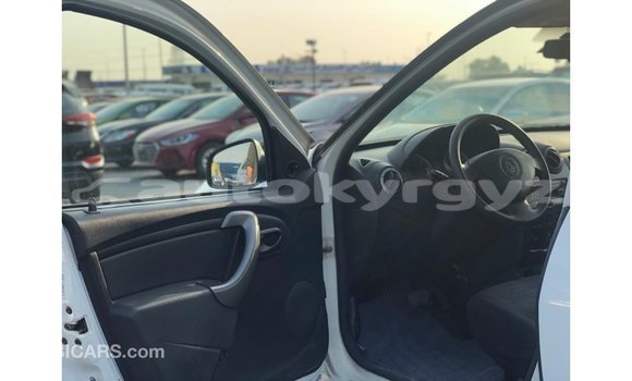 Buy Import Renault Duster White Car in Import - Dubai in Batken Buy Import Renault Duster White Car in Import - Dubai in Batken