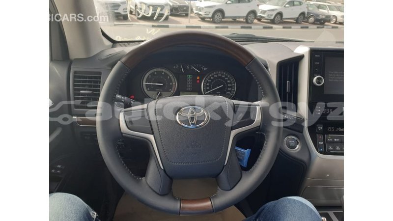 Big with watermark toyota land cruiser batken import dubai 4293