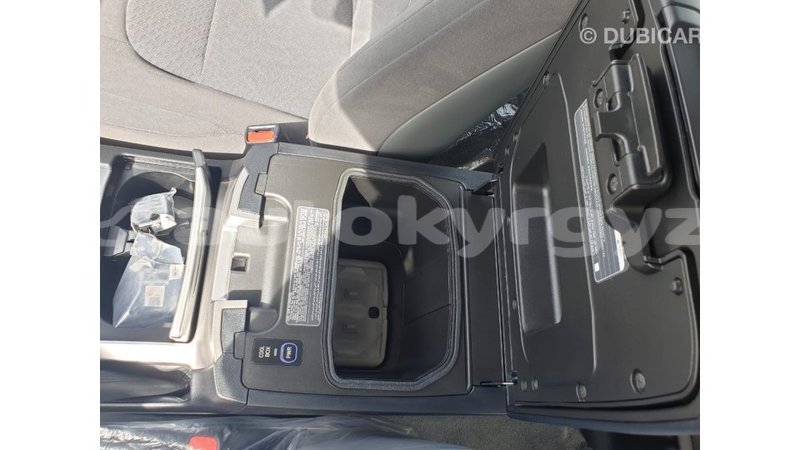 Big with watermark toyota land cruiser batken import dubai 4293