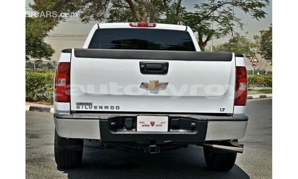 Buy Import Chevrolet Silverado White Car in Import - Dubai in Batken Buy Import Chevrolet Silverado White Car in Import - Dubai in Batken