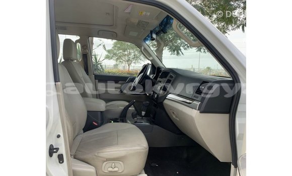 Buy Import Mitsubishi Pajero White Car in Import - Dubai in Batken Buy Import Mitsubishi Pajero White Car in Import - Dubai in Batken