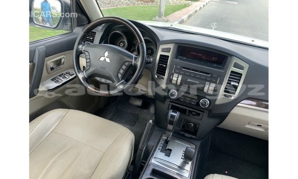 Buy Import Mitsubishi Pajero White Car in Import - Dubai in Batken Buy Import Mitsubishi Pajero White Car in Import - Dubai in Batken