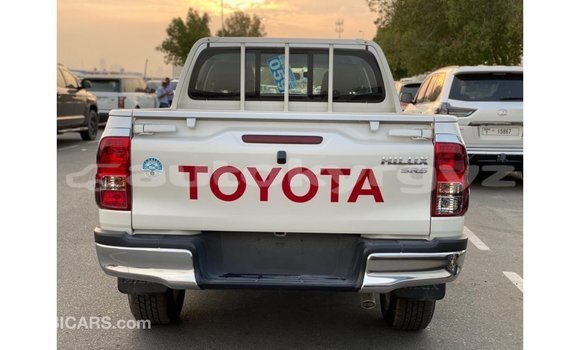 Buy Import Toyota Hilux White Car in Import - Dubai in Batken Buy Import Toyota Hilux White Car in Import - Dubai in Batken