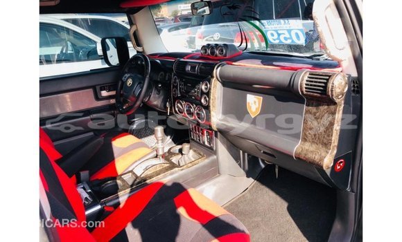 Buy Import Toyota FJ Cruiser Black Car in Import - Dubai in Batken Buy Import Toyota FJ Cruiser Black Car in Import - Dubai in Batken