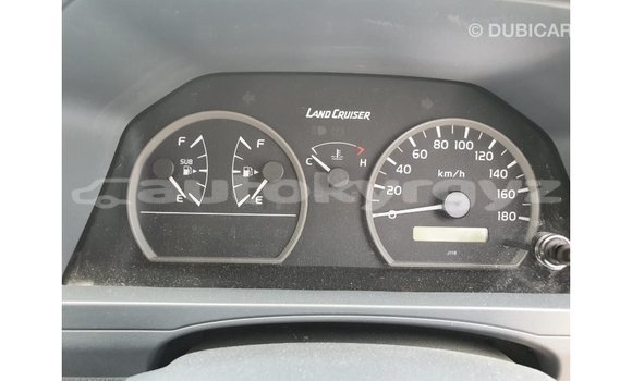 Buy Import Toyota Land Cruiser White Car in Import - Dubai in Batken Buy Import Toyota Land Cruiser White Car in Import - Dubai in Batken