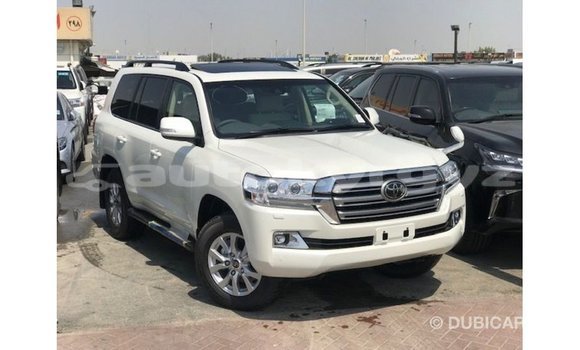 Buy Import Toyota Land Cruiser White Car in Import - Dubai in Batken Buy Import Toyota Land Cruiser White Car in Import - Dubai in Batken