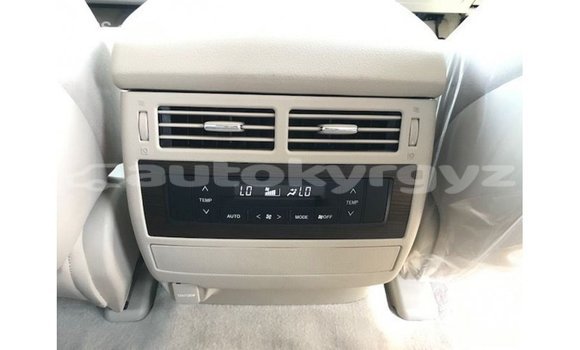 Buy Import Toyota Land Cruiser White Car in Import - Dubai in Batken Buy Import Toyota Land Cruiser White Car in Import - Dubai in Batken