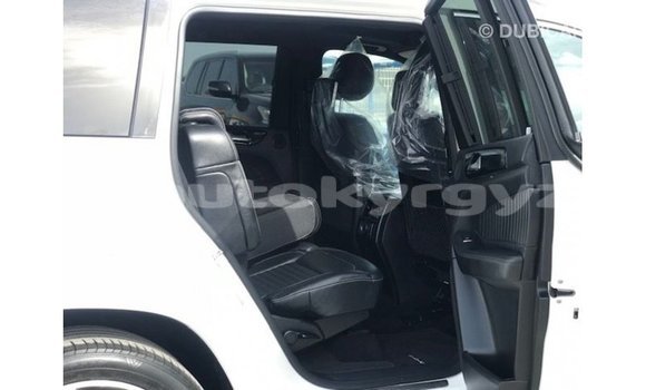 Buy Import Mercedes-Benz 190 White Car in Import - Dubai in Batken Buy Import Mercedes-Benz 190 White Car in Import - Dubai in Batken