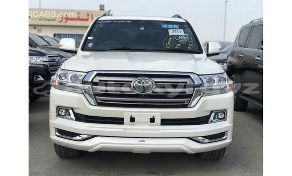 Buy Import Toyota Land Cruiser White Car in Import - Dubai in Batken Buy Import Toyota Land Cruiser White Car in Import - Dubai in Batken