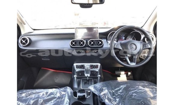 Buy Import Mercedes-Benz 250 Black Car in Import - Dubai in Batken Buy Import Mercedes-Benz 250 Black Car in Import - Dubai in Batken