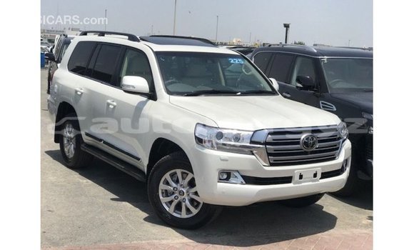 Buy Import Toyota Land Cruiser White Car in Import - Dubai in Batken Buy Import Toyota Land Cruiser White Car in Import - Dubai in Batken