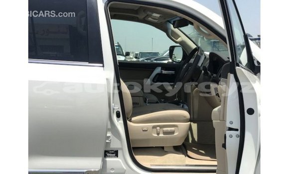 Buy Import Toyota Land Cruiser White Car in Import - Dubai in Batken Buy Import Toyota Land Cruiser White Car in Import - Dubai in Batken