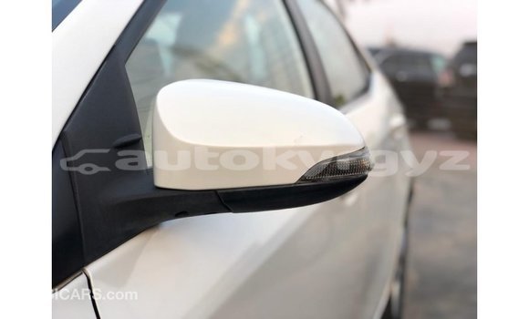Buy Import Toyota Corolla White Car in Import - Dubai in Batken Buy Import Toyota Corolla White Car in Import - Dubai in Batken