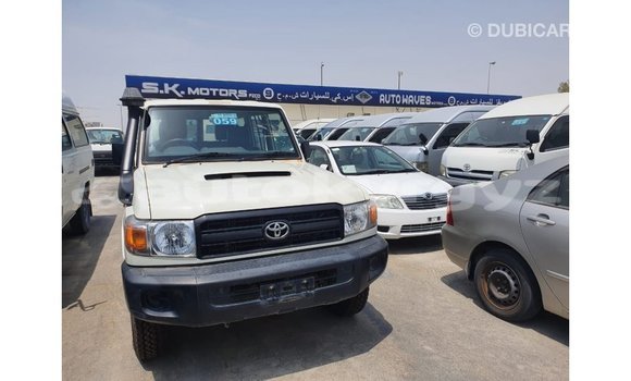Buy Import Toyota Land Cruiser White Car in Import - Dubai in Batken Buy Import Toyota Land Cruiser White Car in Import - Dubai in Batken