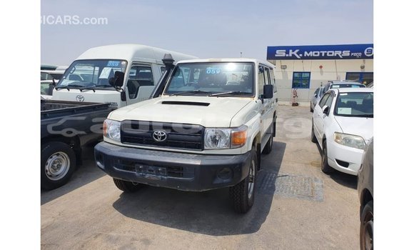 Buy Import Toyota Land Cruiser White Car in Import - Dubai in Batken Buy Import Toyota Land Cruiser White Car in Import - Dubai in Batken