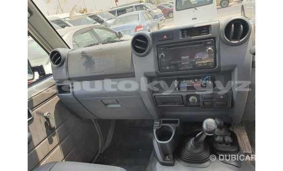 Buy Import Toyota Land Cruiser White Car in Import - Dubai in Batken Buy Import Toyota Land Cruiser White Car in Import - Dubai in Batken