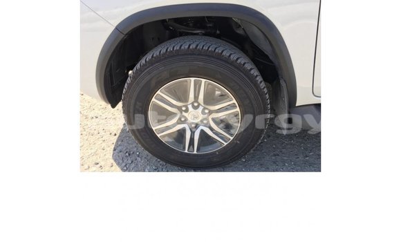 Buy Import Toyota Fortuner White Car in Import - Dubai in Batken Buy Import Toyota Fortuner White Car in Import - Dubai in Batken