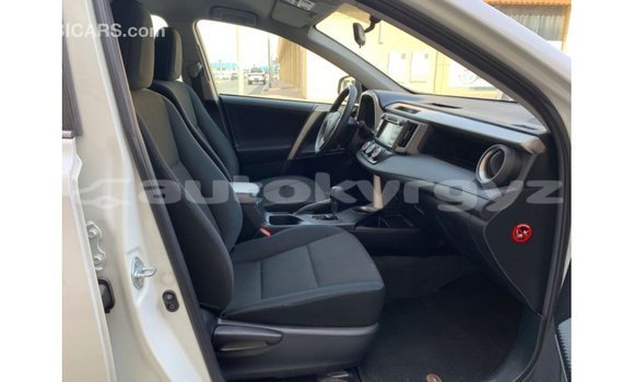 Buy Import Toyota 4Runner White Car in Import - Dubai in Batken Buy Import Toyota 4Runner White Car in Import - Dubai in Batken