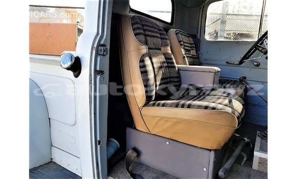 Buy Import Ford AEV AMBULANCE White Truck in Import - Dubai in Batken Buy Import Ford AEV AMBULANCE White Truck in Import - Dubai in Batken