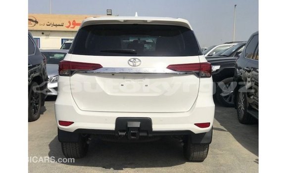 Buy Import Toyota Fortuner White Car in Import - Dubai in Batken Buy Import Toyota Fortuner White Car in Import - Dubai in Batken