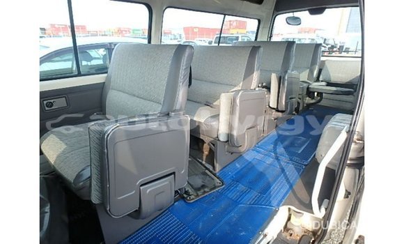 Buy Import Nissan Caravan White Car in Import - Dubai in Batken Buy Import Nissan Caravan White Car in Import - Dubai in Batken