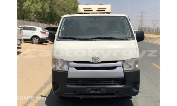 Buy Import Toyota Hiace White Car in Import - Dubai in Batken Buy Import Toyota Hiace White Car in Import - Dubai in Batken