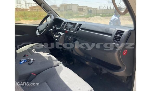 Buy Import Toyota Hiace White Car in Import - Dubai in Batken Buy Import Toyota Hiace White Car in Import - Dubai in Batken