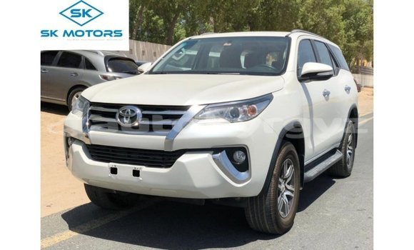 Buy Import Toyota Fortuner White Car in Import - Dubai in Batken