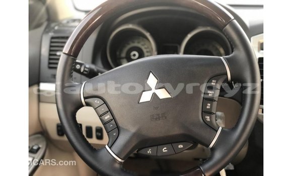 Buy Import Mitsubishi Pajero Black Car in Import - Dubai in Batken Buy Import Mitsubishi Pajero Black Car in Import - Dubai in Batken