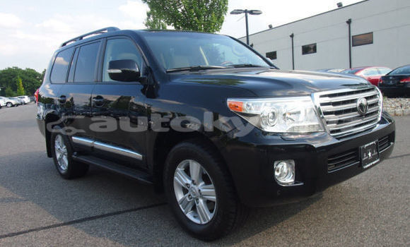 Buy Used Toyota Land Cruiser Black Car in Balykchy in Issyk-Kul Buy Used Toyota Land Cruiser Black Car in Balykchy in Issyk-Kul