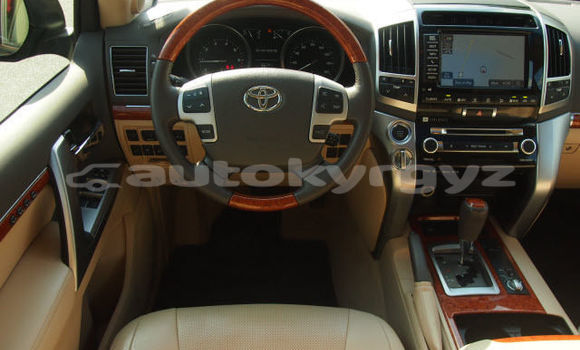Buy Used Toyota Land Cruiser Black Car in Balykchy in Issyk-Kul Buy Used Toyota Land Cruiser Black Car in Balykchy in Issyk-Kul