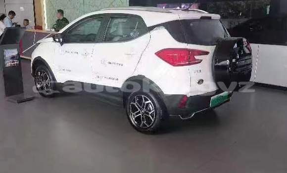 Buy New BYD S6 White Car in Osh in Osh Buy New BYD S6 White Car in Osh in Osh