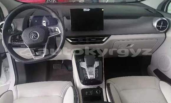Buy New BYD S6 White Car in Osh in Osh Buy New BYD S6 White Car in Osh in Osh