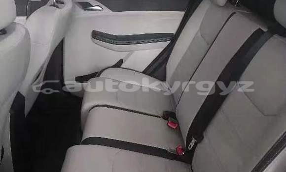 Buy New BYD S6 White Car in Osh in Osh Buy New BYD S6 White Car in Osh in Osh