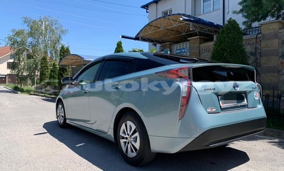 Buy Used Toyota Prius Blue Car in Bishkek in Bishkek Buy Used Toyota Prius Blue Car in Bishkek in Bishkek