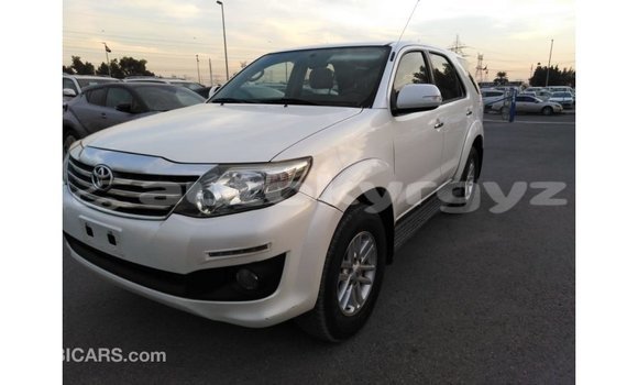 Buy Import Toyota Fortuner White Car in Import - Dubai in Batken Buy Import Toyota Fortuner White Car in Import - Dubai in Batken