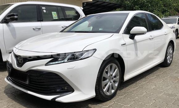 Buy Used Toyota Camry White Car in Bishkek in Bishkek Buy Used Toyota Camry White Car in Bishkek in Bishkek
