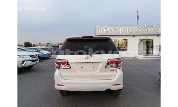 Buy Import Toyota Fortuner White Car in Import - Dubai in Batken Buy Import Toyota Fortuner White Car in Import - Dubai in Batken