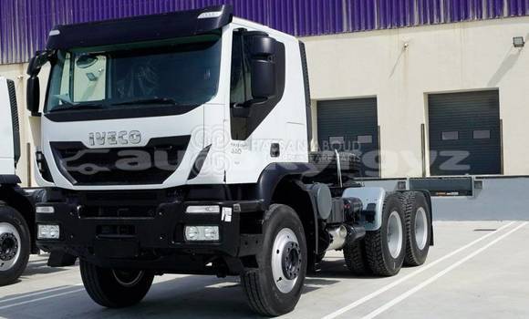 Buy New Iveco Trakker White Truck in Import - Dubai in Batken Buy New Iveco Trakker White Truck in Import - Dubai in Batken