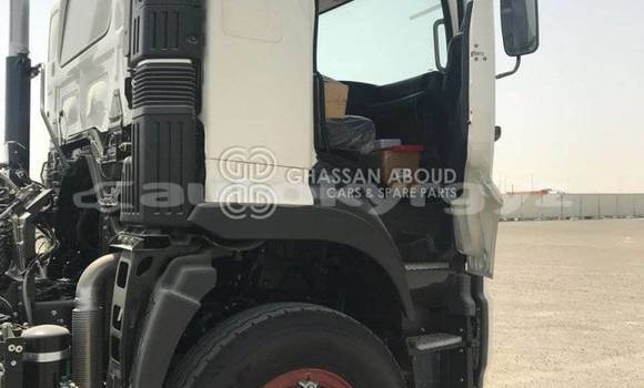 Buy New Hino SV White Truck in Import - Dubai in Batken Buy New Hino SV White Truck in Import - Dubai in Batken